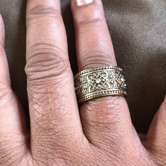 Elegant costume rings! - Picture 6 of 7